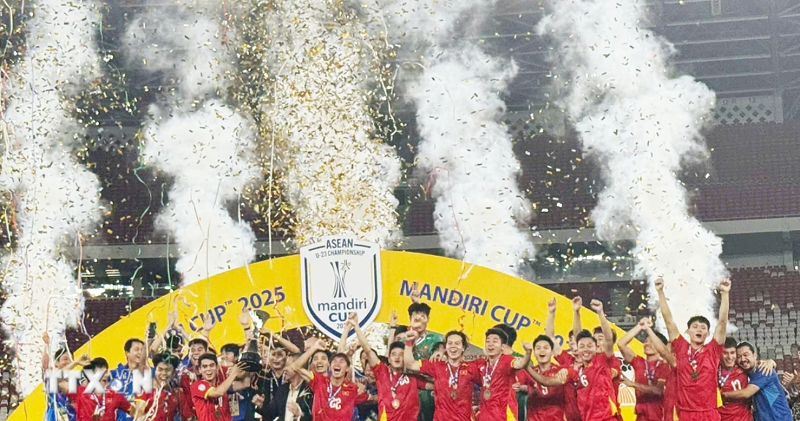 hlv-hoang-anh-tuan-u23-viet-nam-qua-ban-linh-trung-kien-du-trinh-do-thi-dau