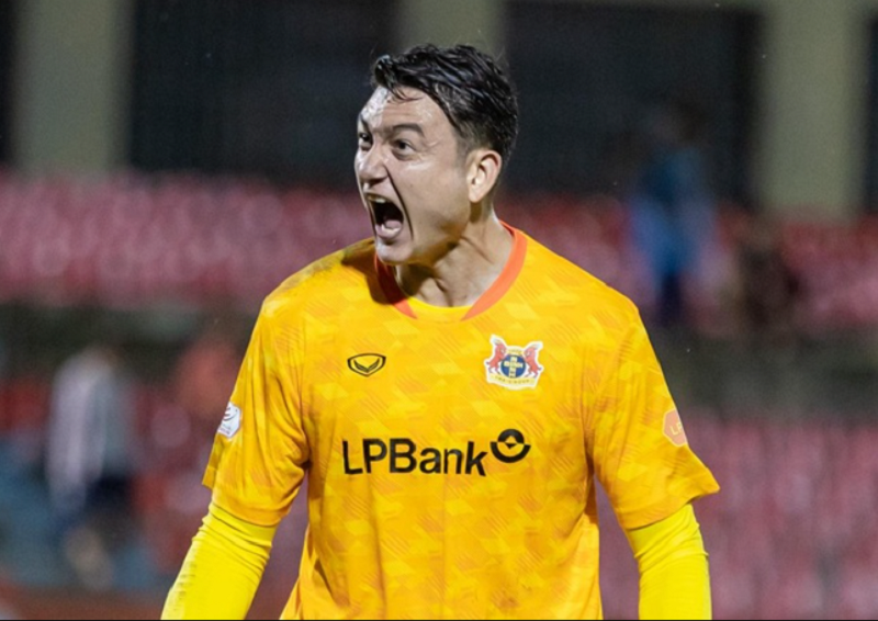 danh-bai-nam-dinh-hlv-ninh-binh-khen-nuc-no-dang-van-lam